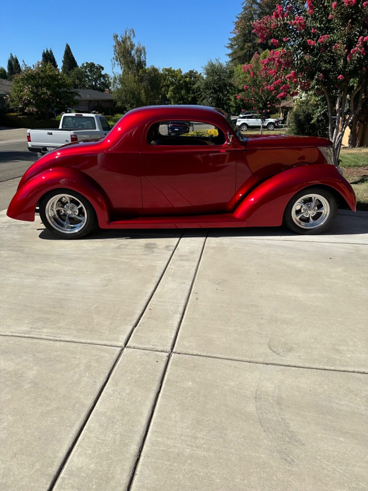 Ford-Custom-Coupe-1937-16