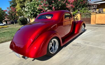 Ford-Custom-Coupe-1937-2