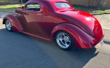 Ford-Custom-Coupe-1937-32