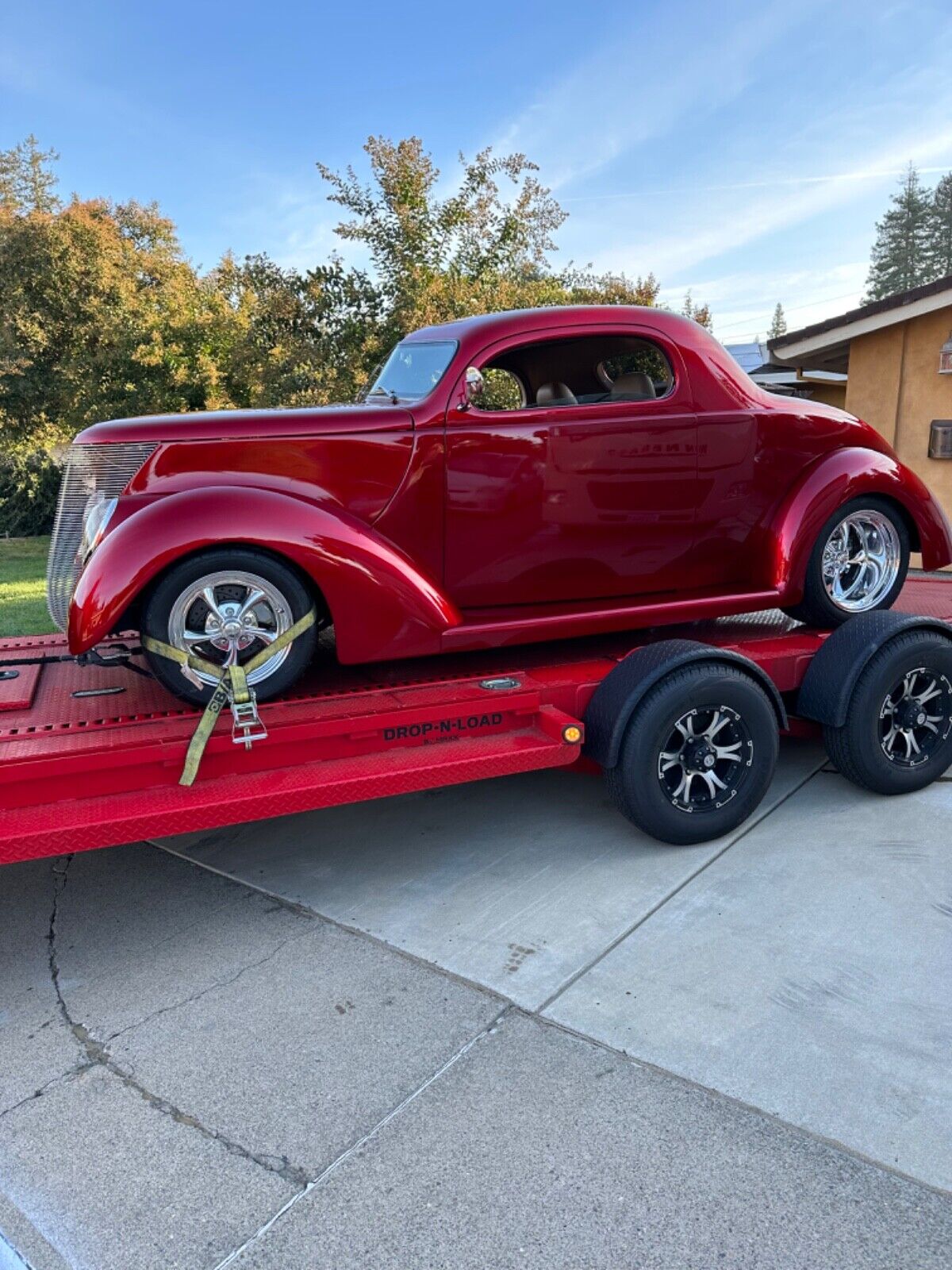 Ford-Custom-Coupe-1937-36