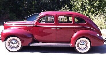 Ford-Deluxe-1940-1