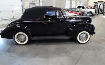 Ford-Deluxe-1940-11