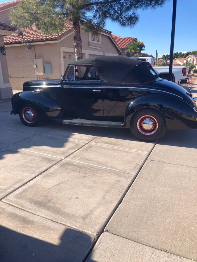 Ford-Deluxe-1940-4