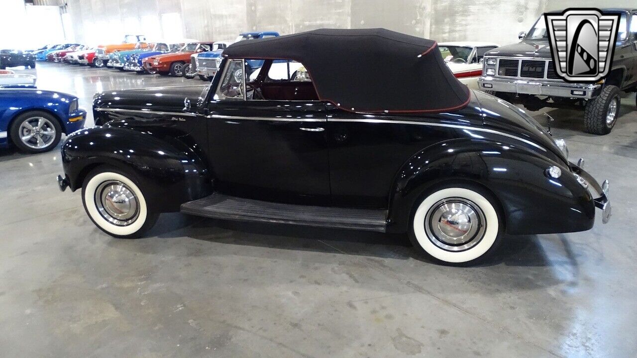 Ford-Deluxe-1940-7