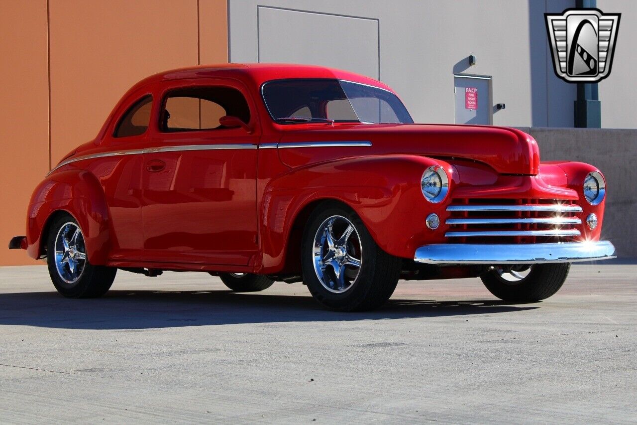 Ford-Deluxe-1948-6