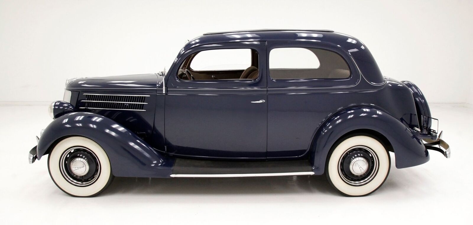 Ford-Deluxe-Berline-1936-1