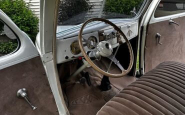 Ford-Deluxe-Berline-1939-39