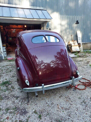 Ford-Deluxe-Berline-1939-4