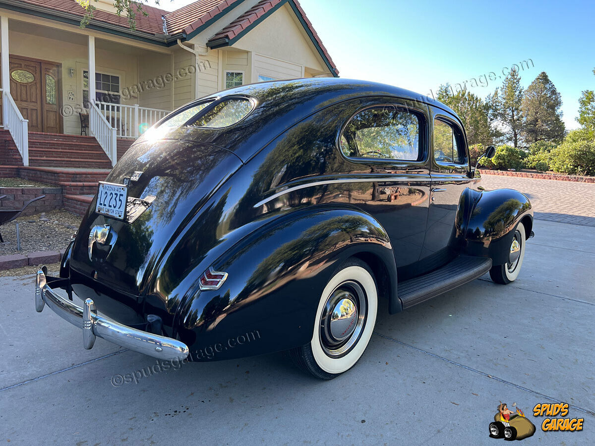 Ford-Deluxe-Berline-1940-16