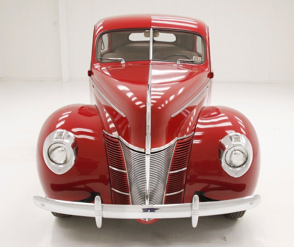 Ford-Deluxe-Berline-1940-6