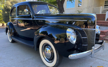 Ford-Deluxe-Berline-1940-6