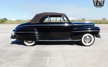 Ford-Deluxe-Cabriolet-1947-4