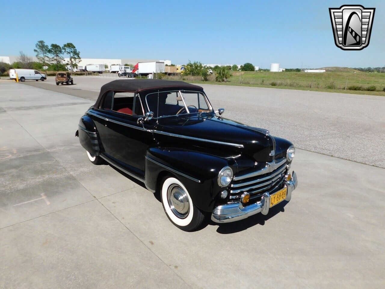 Ford-Deluxe-Cabriolet-1947-6