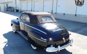 Ford-Deluxe-Cabriolet-1947-9