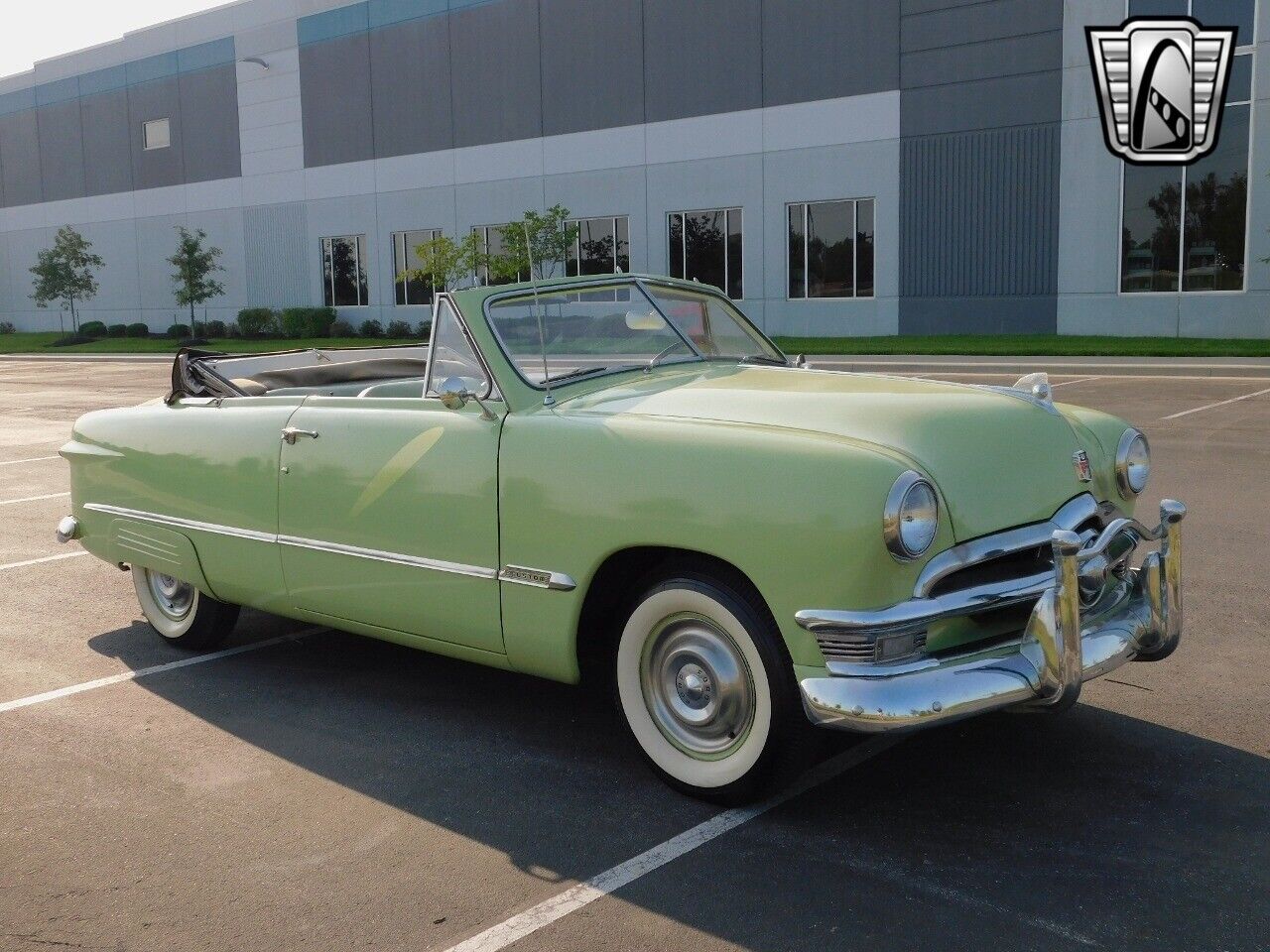 Ford-Deluxe-Cabriolet-1950-7