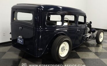 Ford-Deluxe-Coupe-1935-10