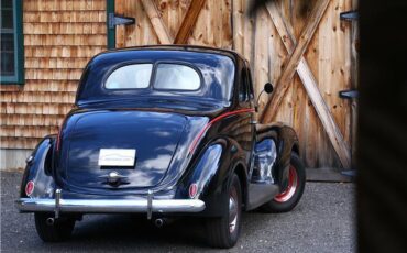 Ford-Deluxe-Coupoe-Coupe-1938-7