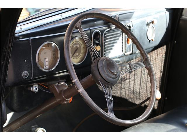 Ford-Deluxe-Coupoe-Coupe-1938-8