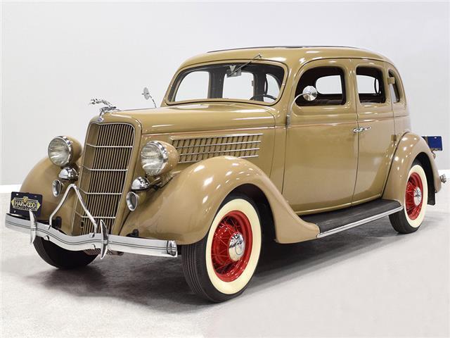 Ford-Deluxe-Fordor-Berline-1935-2