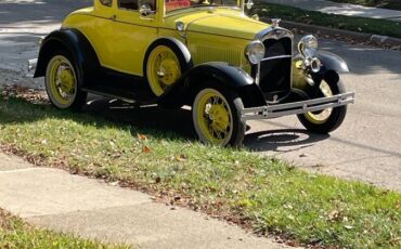 Ford-Deluxe-coupe-1930