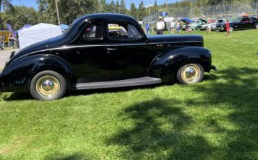 Ford-Deluxe-coupe-1940