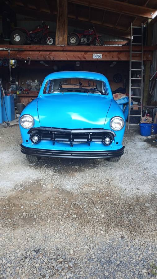 Ford-Deluxe-coupe-1950-1