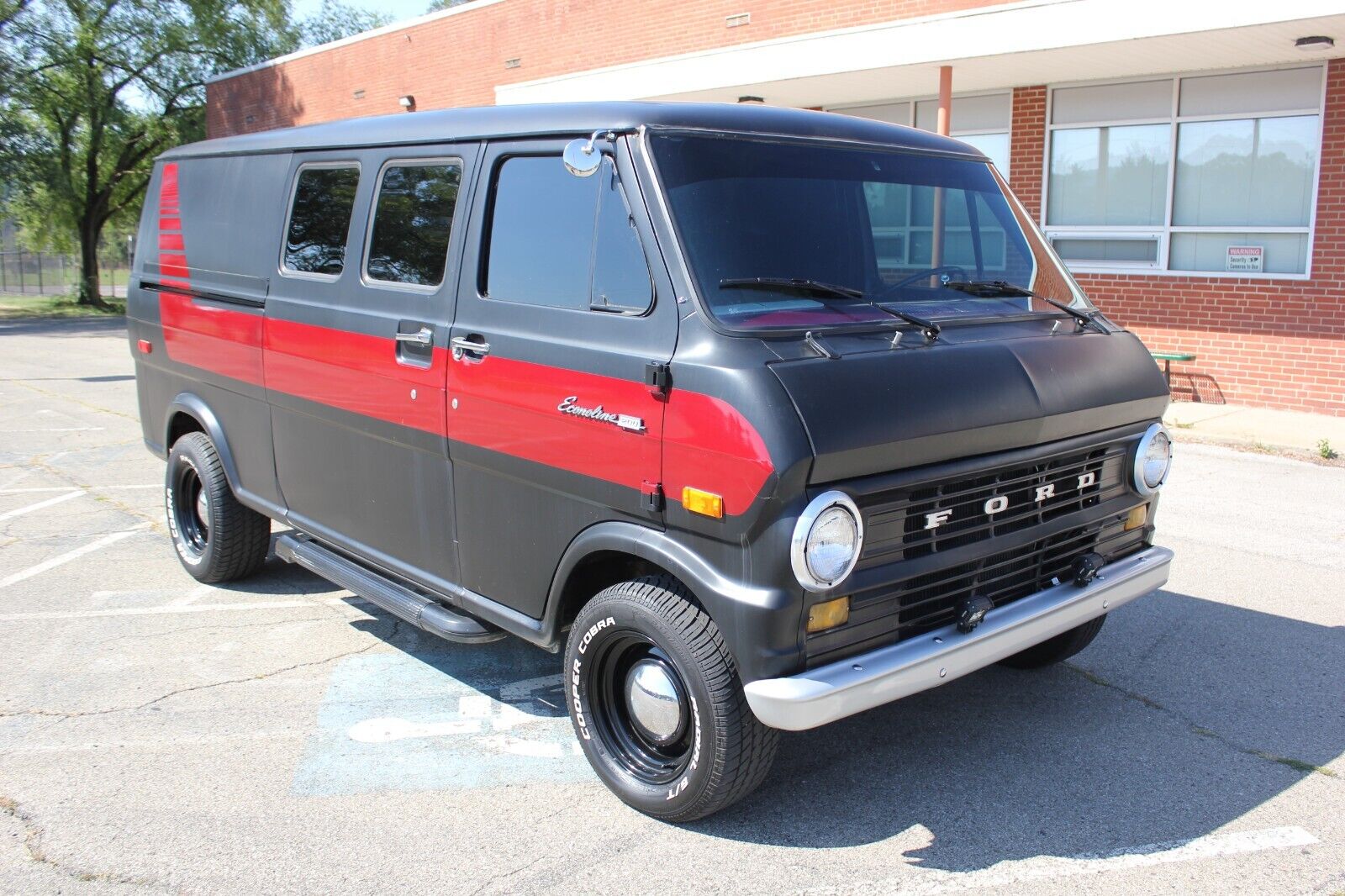 Ford-E-Series-Van-1972-34