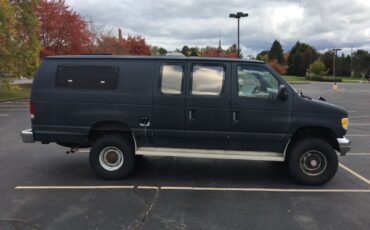 Ford-E-Series-Van-1995-2