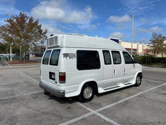 Ford-Econoline-e150-1994-4