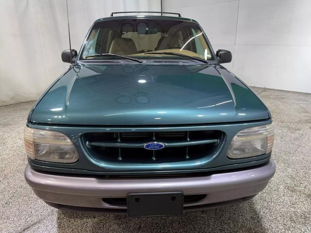 Ford-Explorer-SUV-1995-1