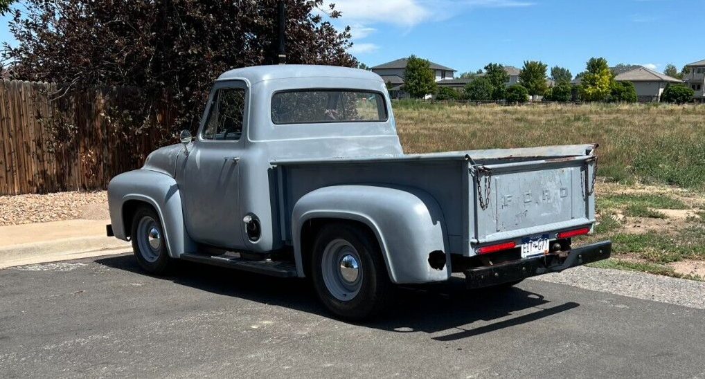 Ford-F-100-1953-4