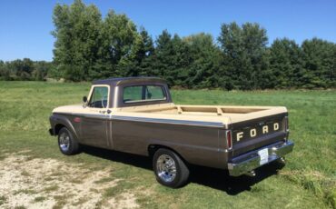 Ford-F-100-1966-22