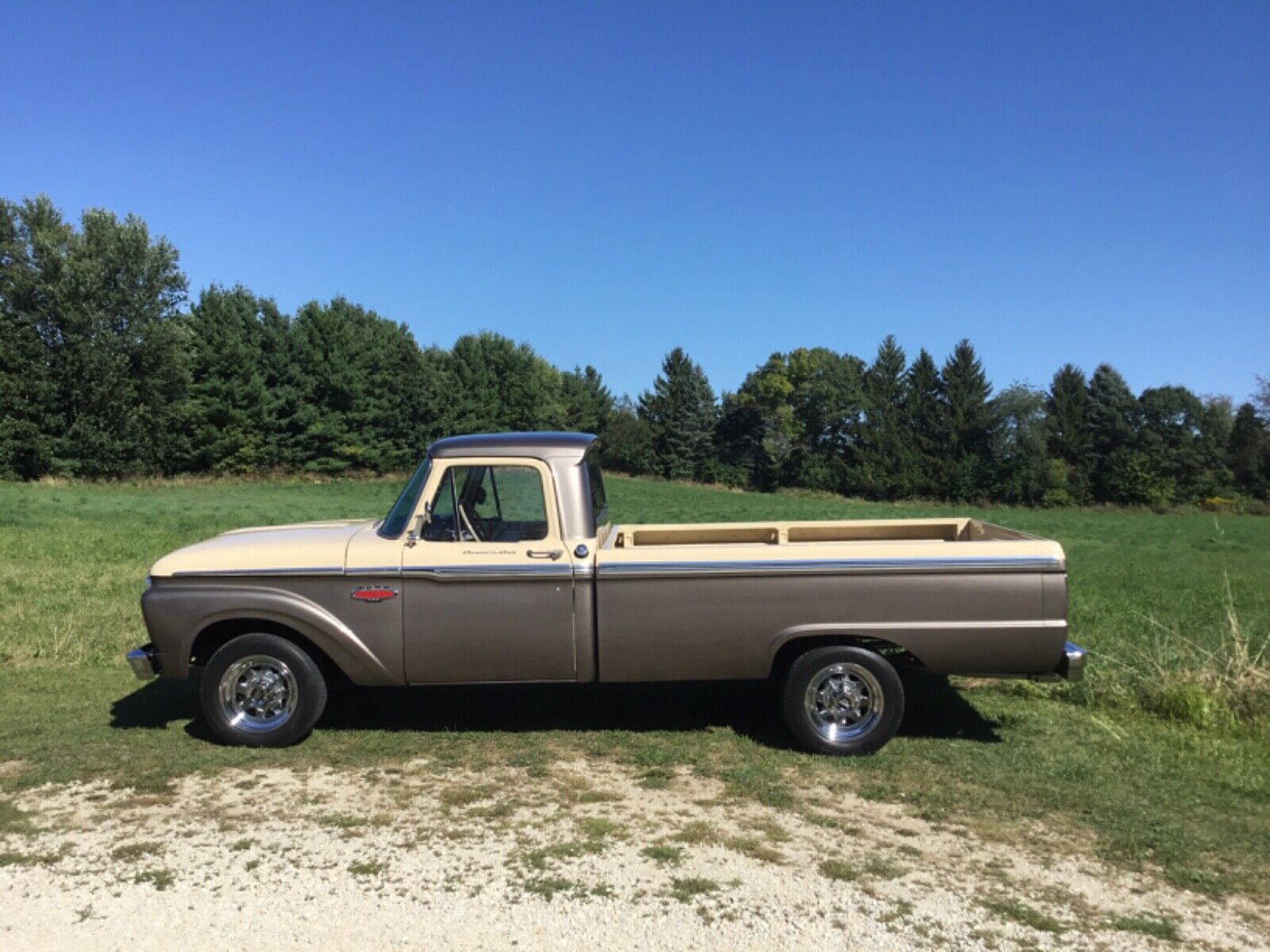 Ford-F-100-1966-23