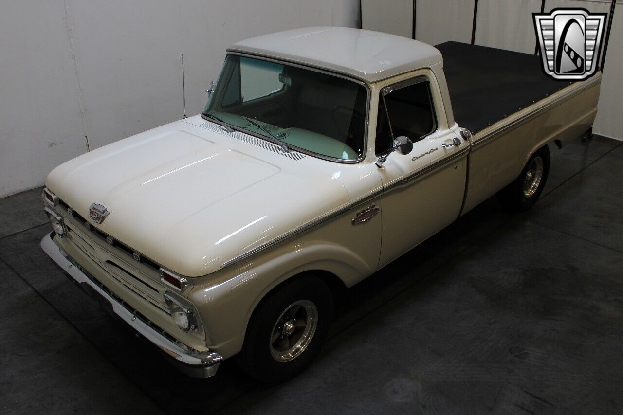 Ford-F-100-1966-3