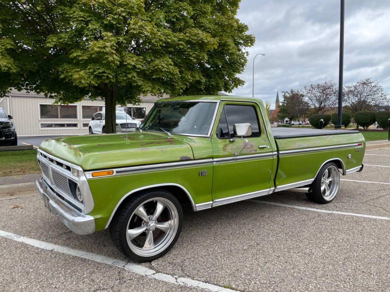 Ford F-100  year1}