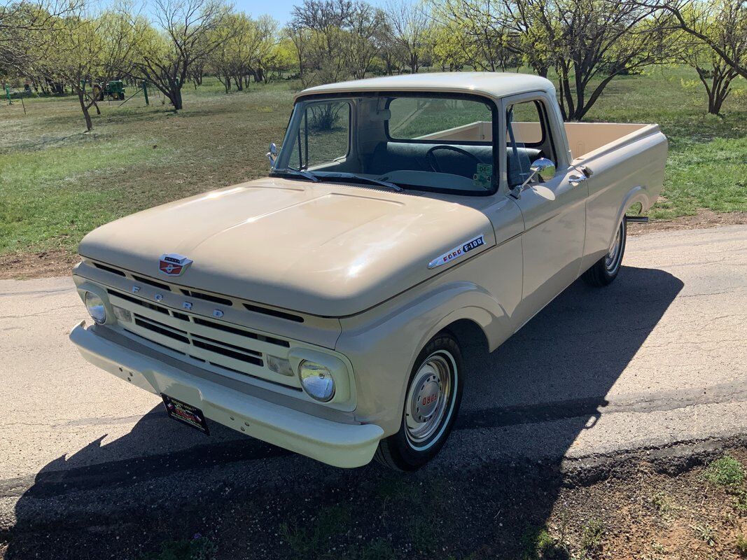 Ford-F-100-Pickup-1962-11