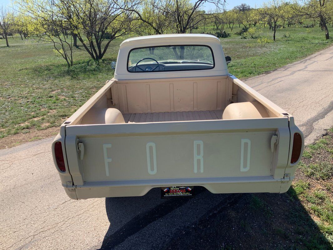 Ford-F-100-Pickup-1962-4