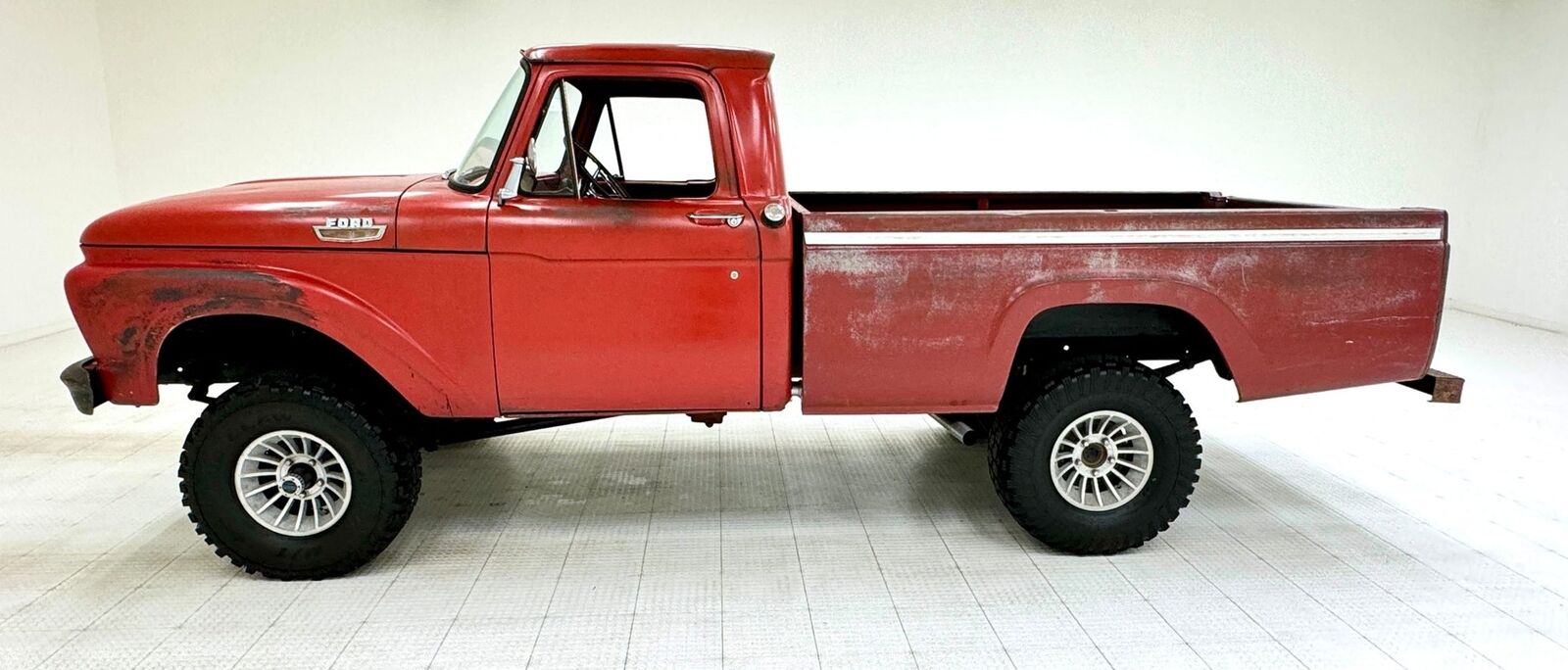 Ford-F-100-Pickup-1963-1