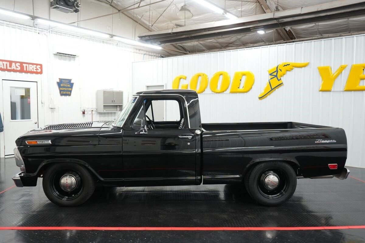 Ford-F-100-Pickup-1968-4