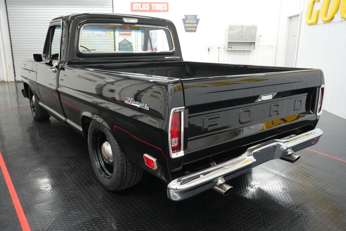 Ford-F-100-Pickup-1968-6