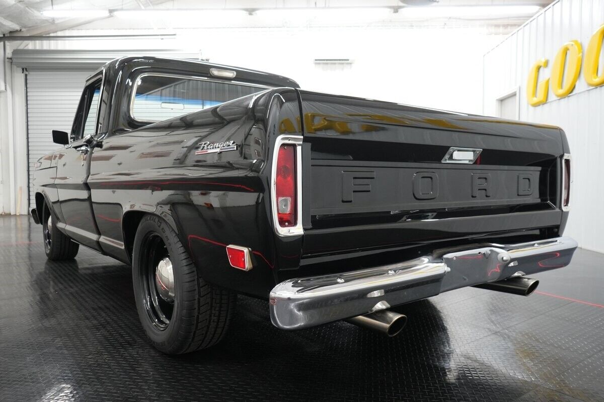 Ford-F-100-Pickup-1968-7