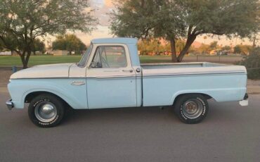 Ford-F-100-custom-cab-1965