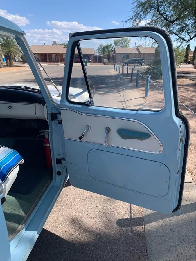 Ford-F-100-custom-cab-1965-6