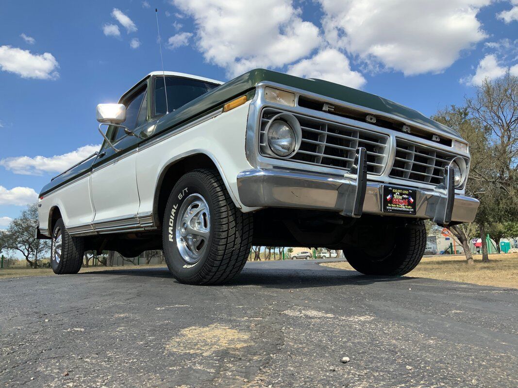 Ford-F-150-1975-6