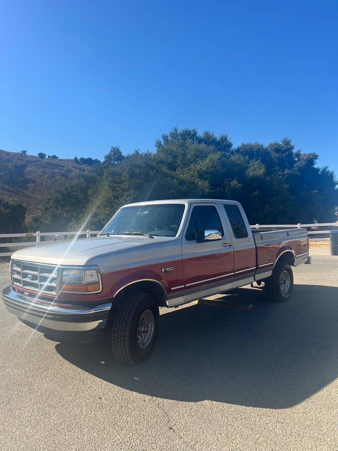 Ford-F-150-1983-4