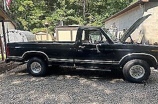 Ford-F-150-1986-10