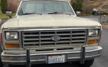 Ford-F-150-1986-16