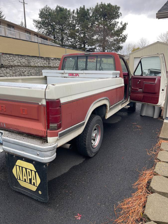 Ford-F-150-1986-3