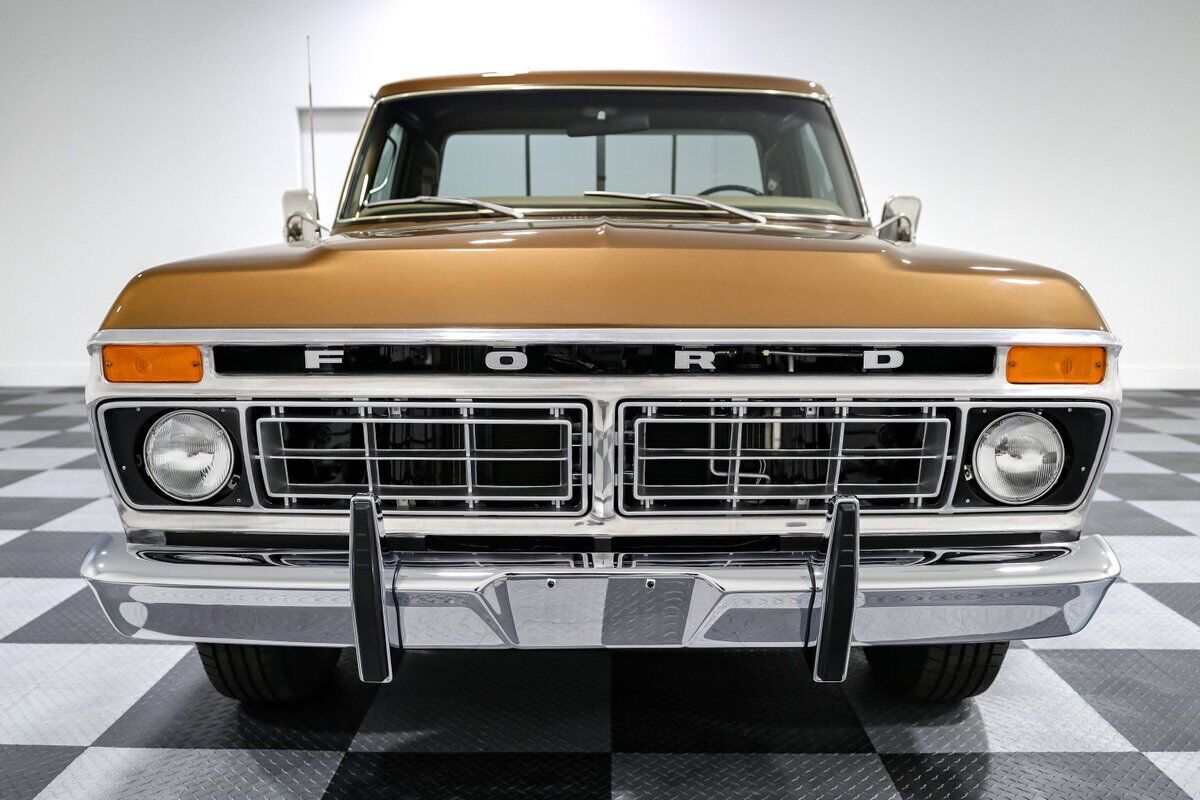 Ford-F-150-Pickup-1977-1