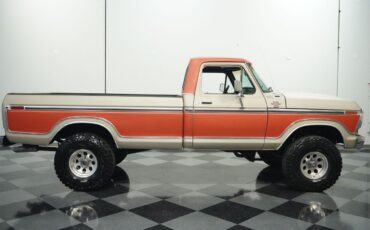 Ford-F-150-Pickup-1978-12